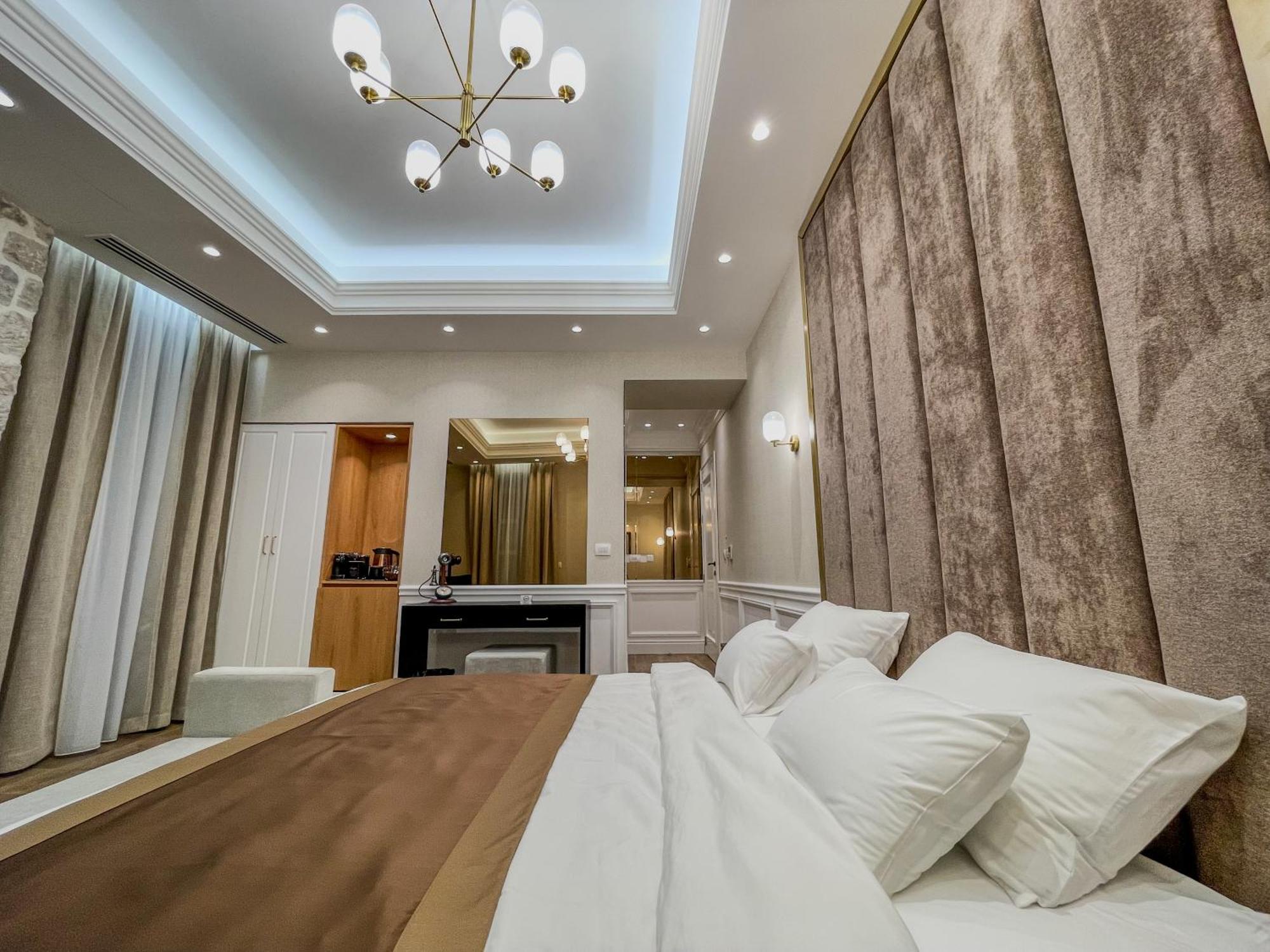 Hive Luxury Suites By Mn Property Котор Екстер'єр фото