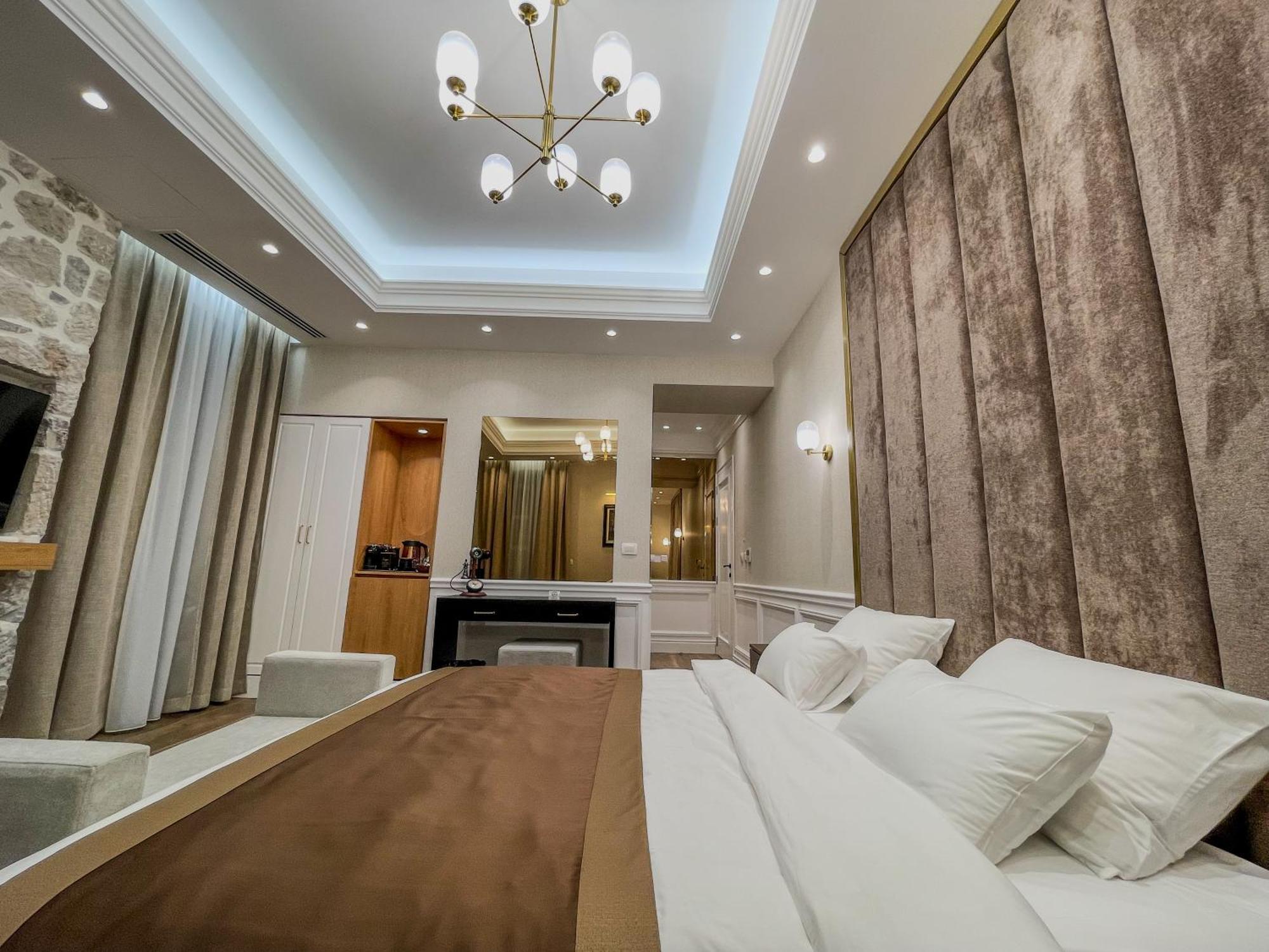 Hive Luxury Suites By Mn Property Котор Екстер'єр фото